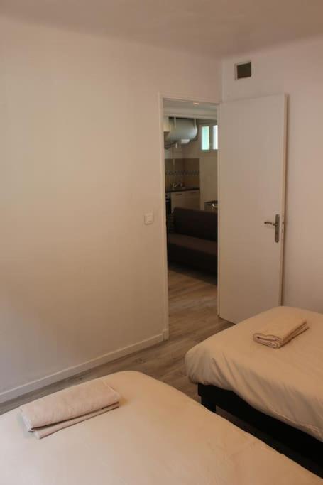 Bienvenus A Rouge Apartment Marseilles